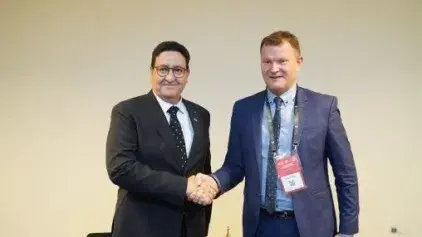 Istanbul : Entretiens maroco-russes sur le renforcement de la coopération dans l’aviation civile et le transport routier