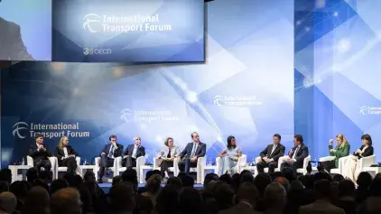 Le Maroc participe au sommet du Forum International des Transports dans son édition 2024