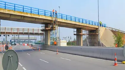 Travaux de mise à niveau et de réaménagement du pont de l’échangeur Berrechid Nord au niveau de l’autoroute Casablanca – Berrechid