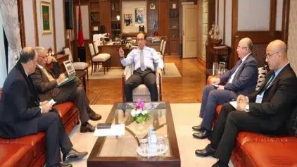 M. Amara préside une réunion sur la gouvernance de la SNTL