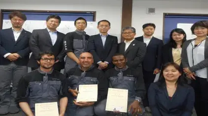Trois cadres de ADM viennent d’obtenir leur diplôme d’expertise en osculation d’ouvrage d’art : Premiers ninjas non-Japonais diplômés dans le monde