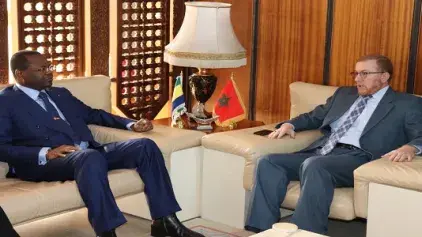 M. Boulif reçoit le Ministre d’État Gabonais, Ministre des Infrastructures, des Travaux Publics et de l’Aménagement du Territoire du Gabon