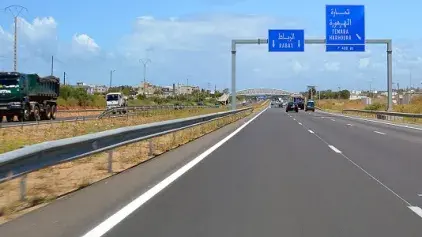 Le réseau autoroutier national atteint environ 1.800 km et couvre huit régions du Royaume en attendant de servir d'autres régions