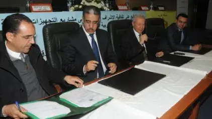 Signature de plusieurs conventions de partenariat entre les AREF et les  directions régionales du ministère de l'Equipement