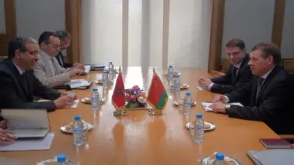 Les moyens de promouvoir la coopération entre le Maroc et la Biélorussie au  centre d'entretiens de M. Rabbah avec le vice-ministre des AE biélorusse