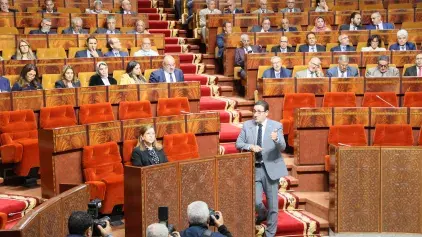 ​السيد قيوح: وزارة النقل واللوجيستيك تعمل على توجيه الاستثمارات نحو مشاريع لتحسين جودة الخدمات وعصرنتها