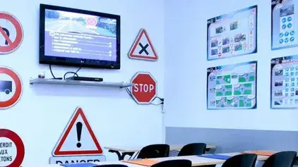 ​رخصة السياقة: تطور مهم في نسبة النجاح بعد 10 أيام من تنزيل بنك الأسئلة الجديدة