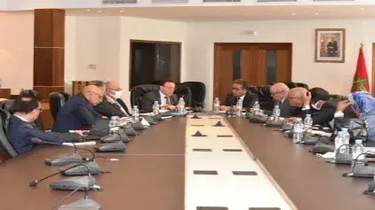 لجنة الداخلية والجماعات الترابية والبنيات الأساسية:  اجتماع حول "نقل المسافرين والنقل السياحي